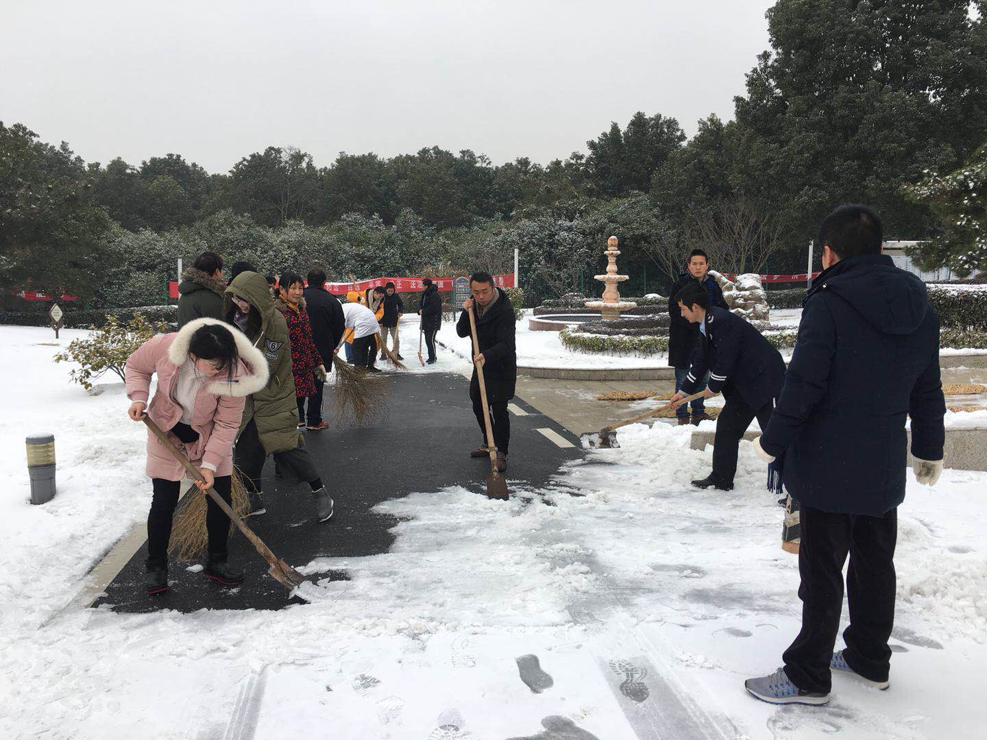 6966集团-不凡成就非凡,相信品牌的力量