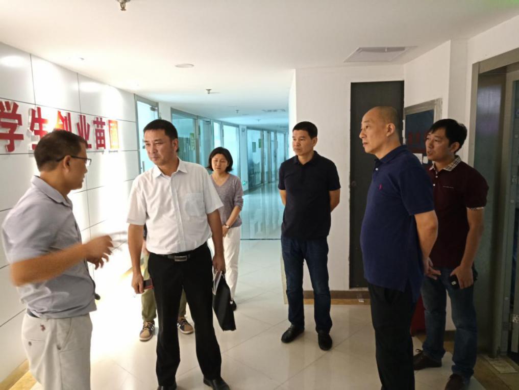 6966集团-不凡成就非凡,相信品牌的力量