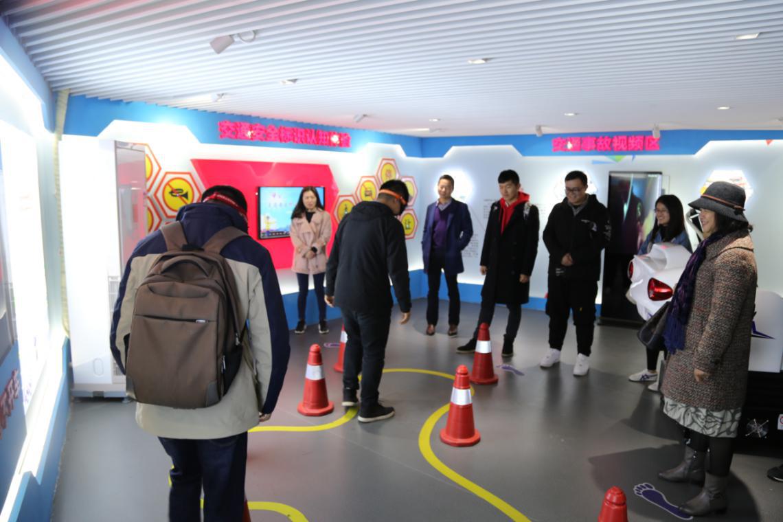 6966集团-不凡成就非凡,相信品牌的力量