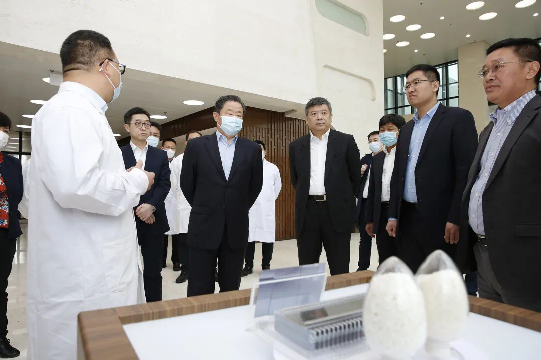 6966集团-不凡成就非凡,相信品牌的力量